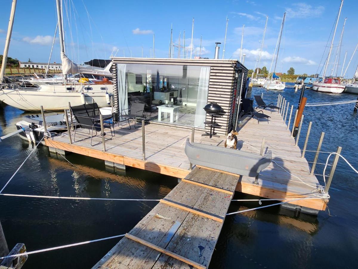 Villa Houseboat Of Grimm Fehmarn Exterior foto