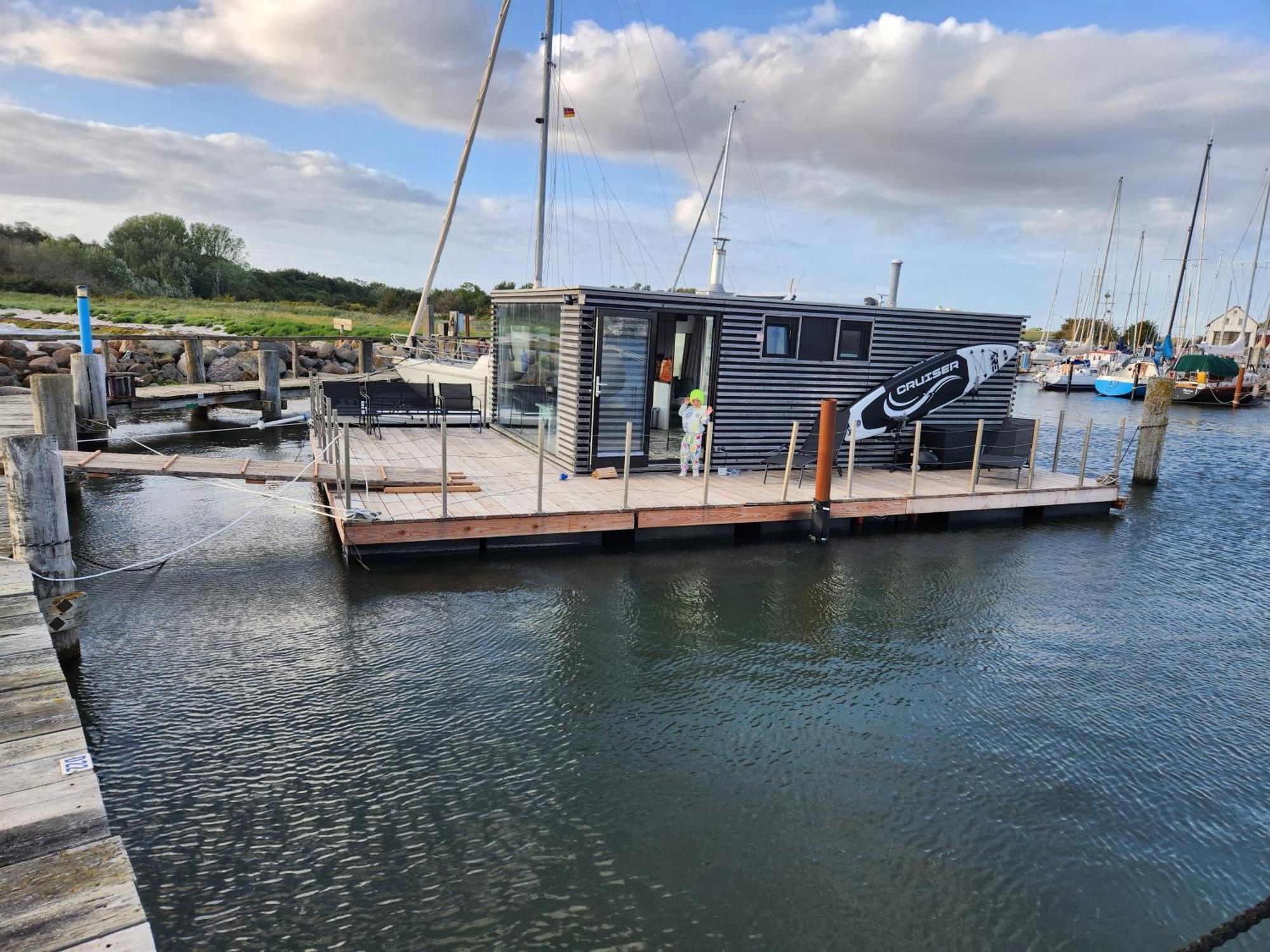 Villa Houseboat Of Grimm Fehmarn Exterior foto